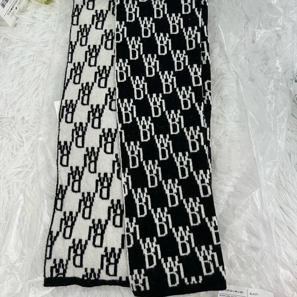 WE11DONE, Black White Wool Logo Jacquard Scarf